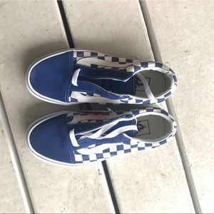 Vans: blue checkered old school